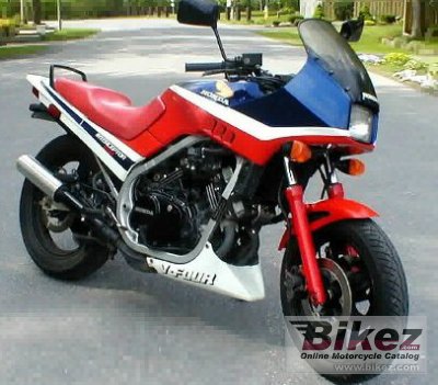 1986 Honda VF 500 F photo